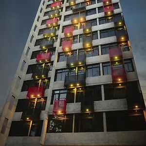 41 Twelve Aparthotel